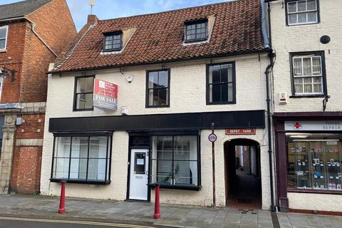 Property for sale, Kirk Gate, Newark