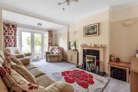 37 Mortimer Crescent, Worcester Park, KT4 7QL