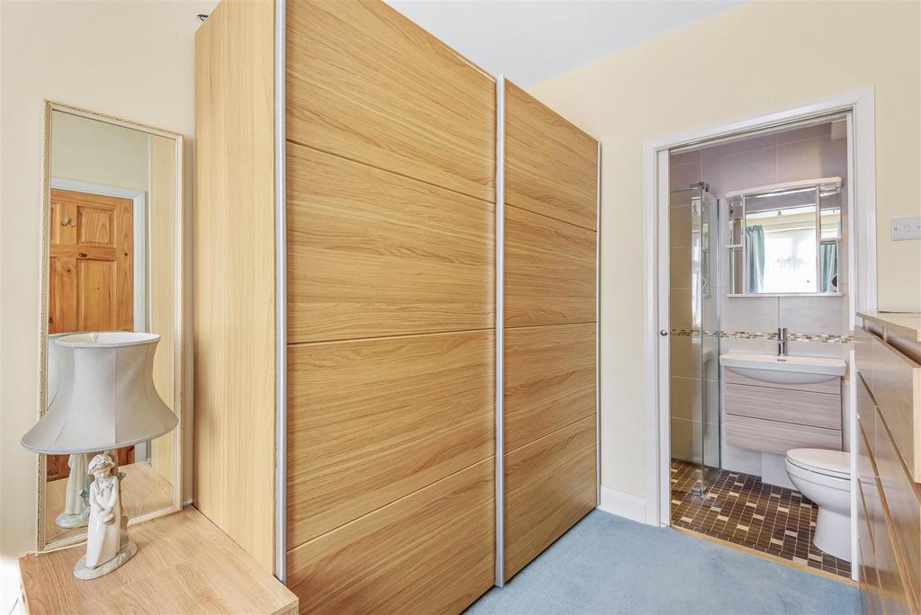 Mortimer Crescent, Worcester Park