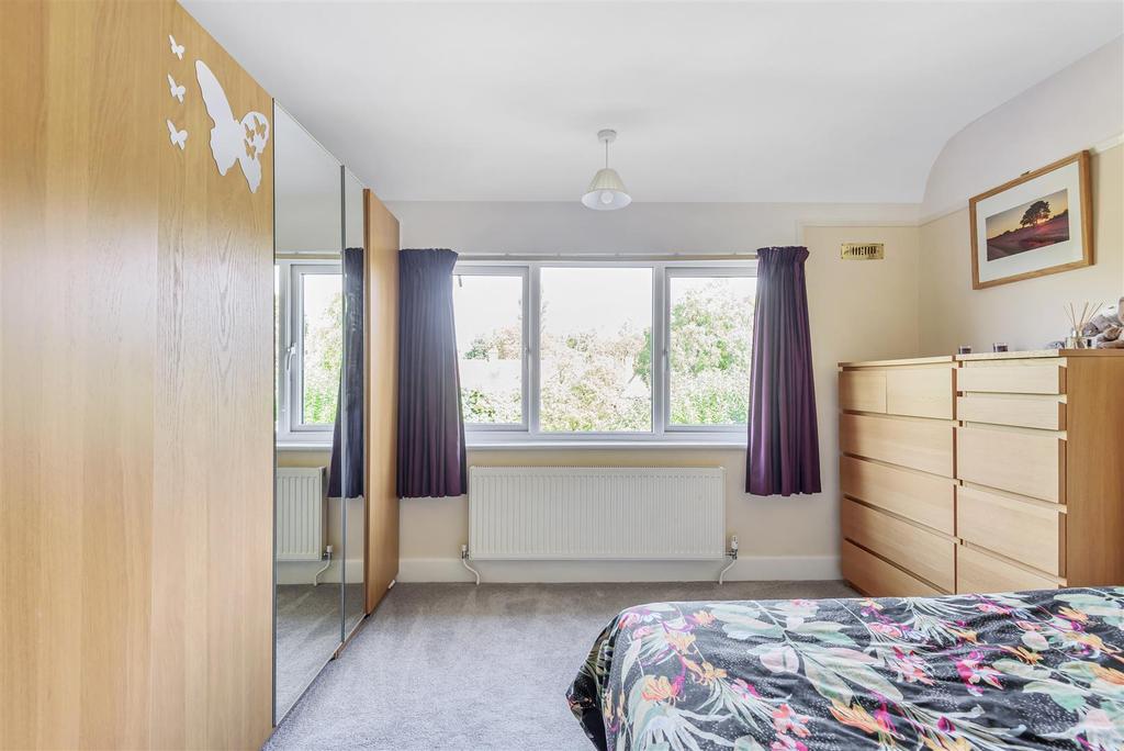 Mortimer Crescent, Worcester Park