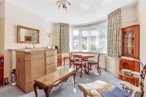 37 Mortimer Crescent, Worcester Park, KT4 7QL