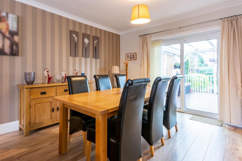 Lounge/Diner