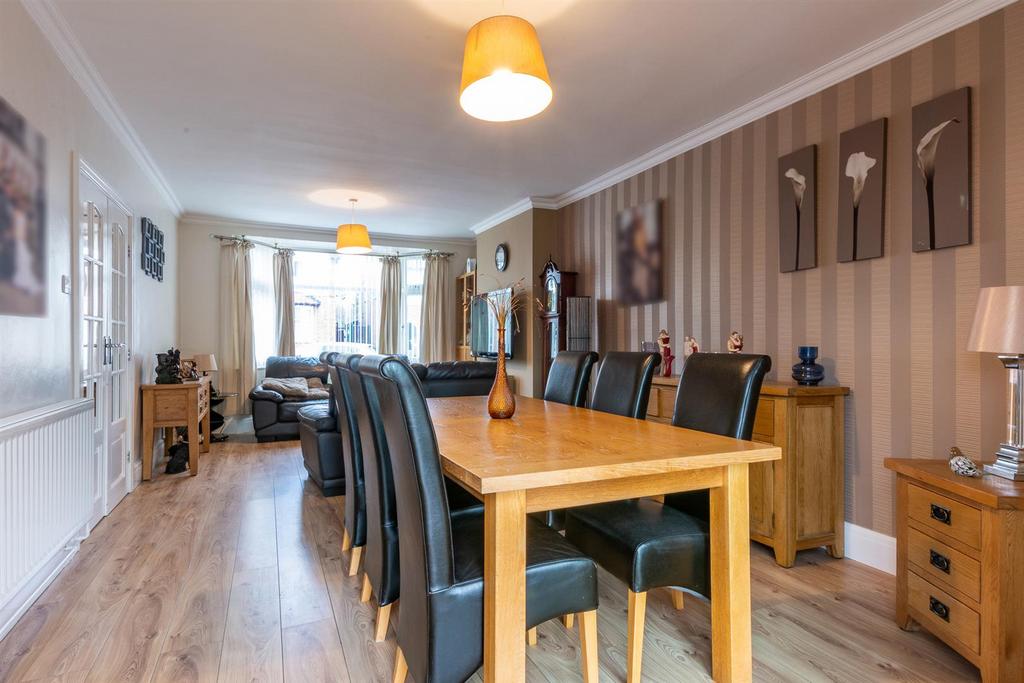 Lounge/Diner