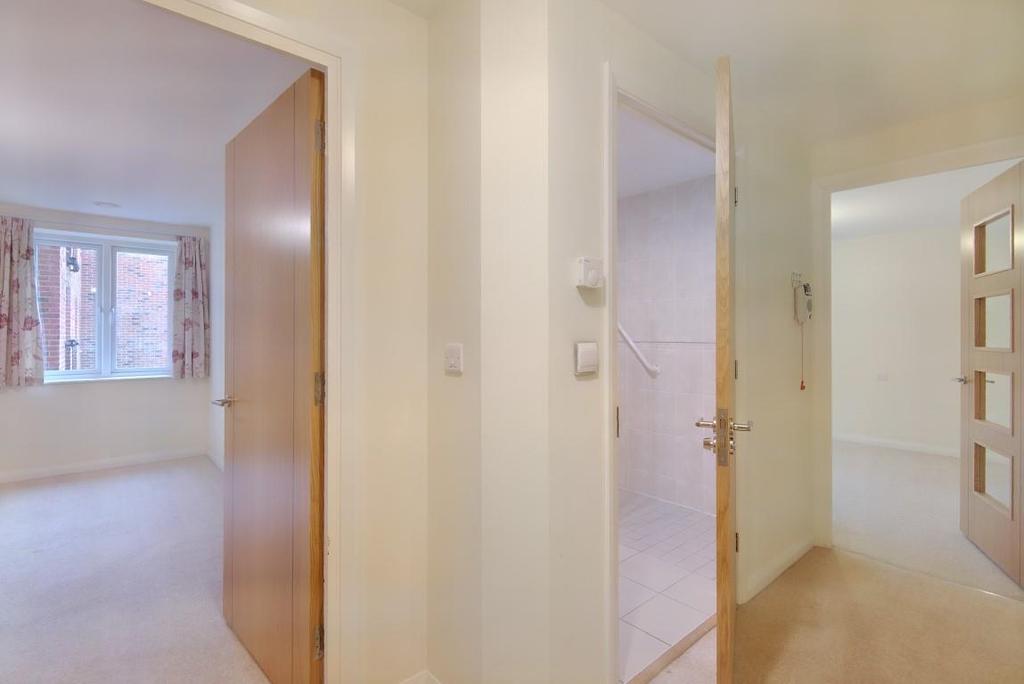 8527061-interior21 (Medium).jpg