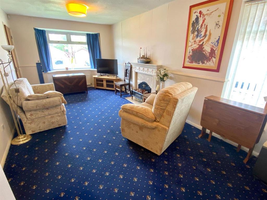 Greenacres drive new lounge.jpg