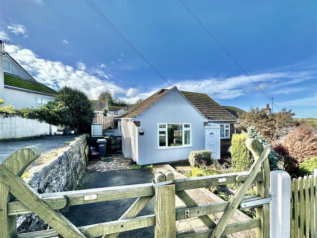 Orchard Grove, Brixham 2 bed semidetached bungalow for sale £269,500