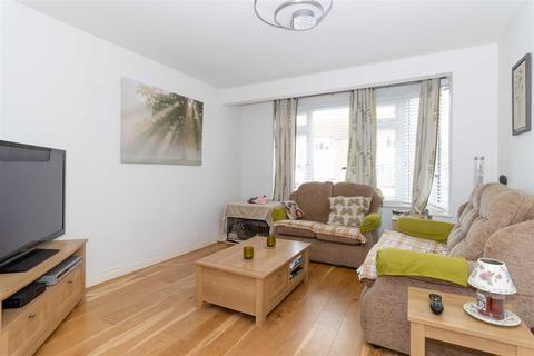 8 Slindon Road, Worthing, BN14 9LJ