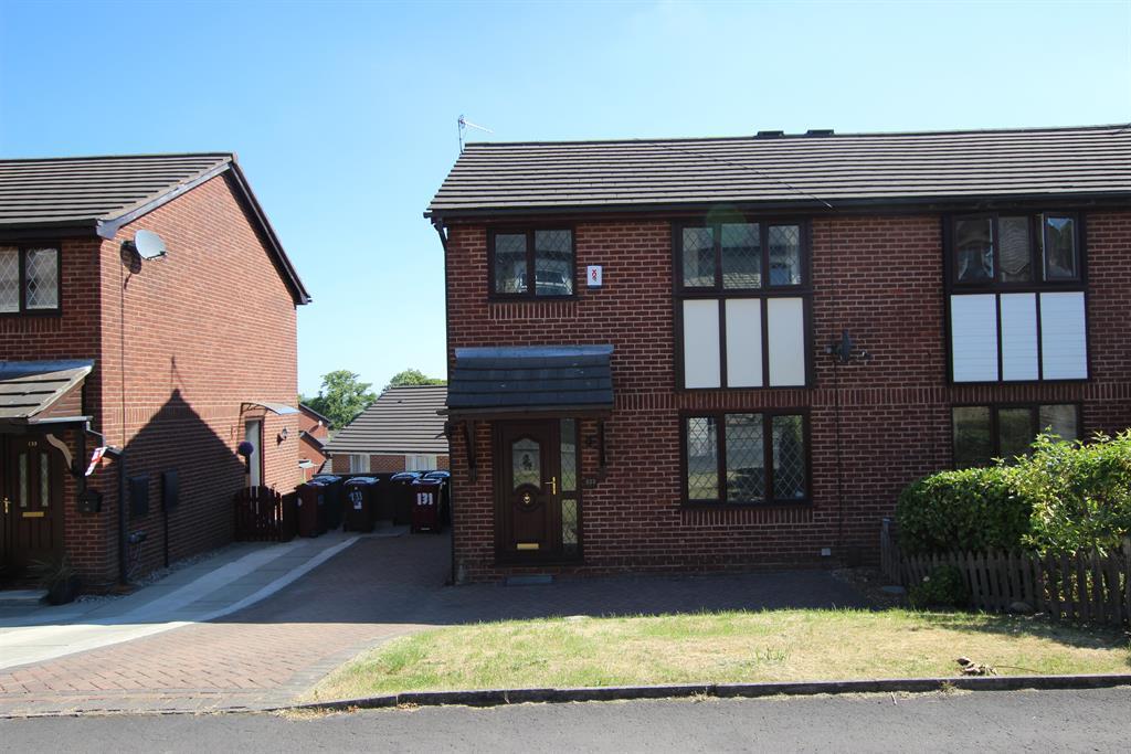 Harwood Street, Darwen, BB3 1JF 3 bed semidetached house £700 pcm (£