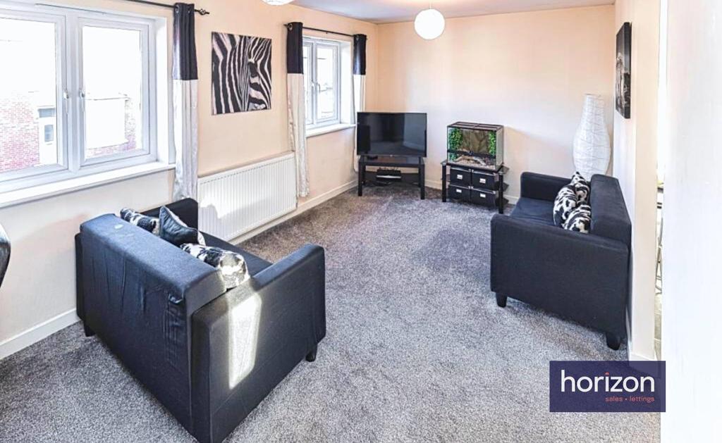Clough Close, Middlesbrough, TS5 2 bed flat £600 pcm (£138 pw)