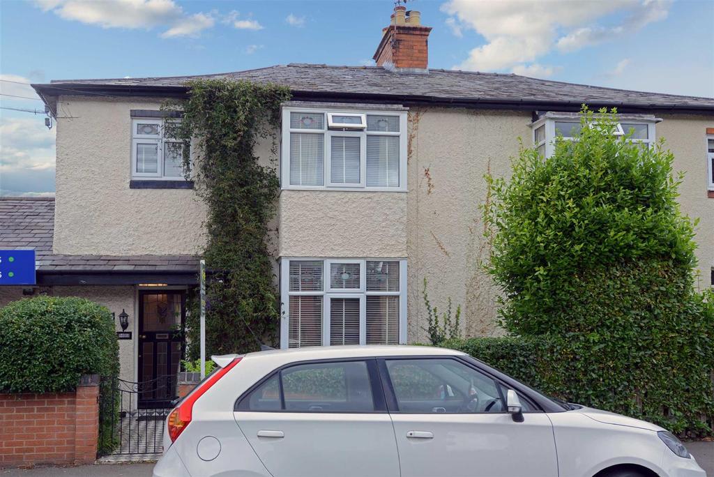 Alexandra Avenue, Meole Village, Shrewsbury 3 bed semidetached house £300,000