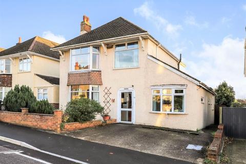 10 Ridgeway Road, Salisbury, SP1 3BU
