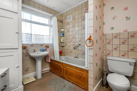 10 Ridgeway Road, Salisbury, SP1 3BU