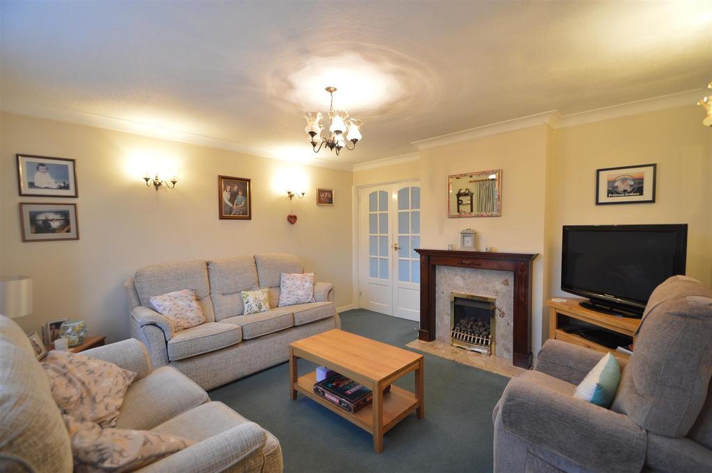 151 Mount Pleasant Road, Shrewsbury... 4 bed detached house £300,000