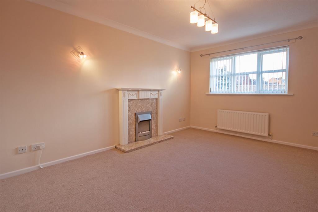 Scholars Gate, Burntwood, WS7 9EE 1 bed flat £130,000