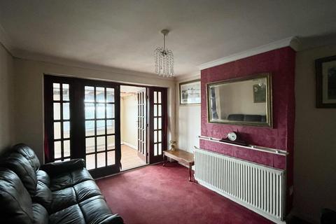 3 bedroom semi-detached bungalow for sale - Hawth Crescent, Seaford