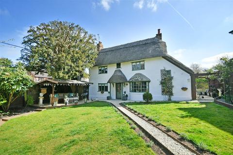 27 Brimble Hill, Wroughton, Swindon, SN4 0RQ
