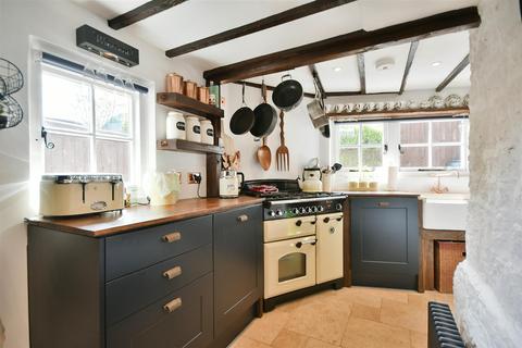 27 Brimble Hill, Wroughton, Swindon, SN4 0RQ