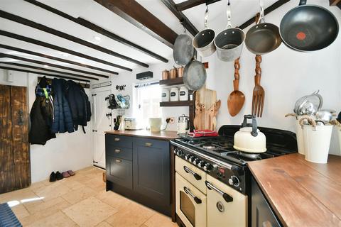 27 Brimble Hill, Wroughton, Swindon, SN4 0RQ
