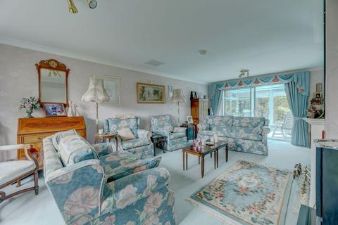 40 Dorridge Road, Dorridge, Solihull, B93 8BT