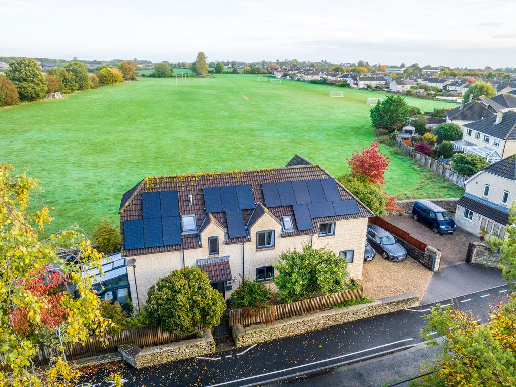 Winsley Road, Bradford On Avon 6 bed detached house for sale £825,000