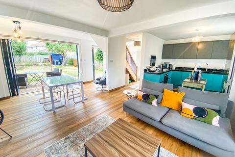15 Culver Road, Bradford-on-avon, BA15 1HZ