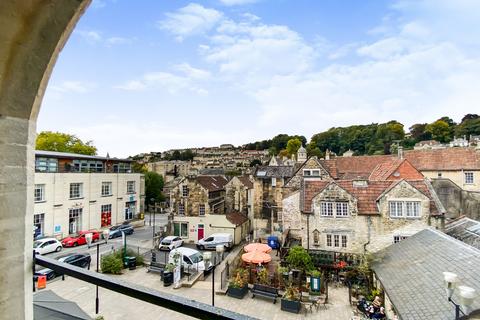 19 Lamb Yard, Bradford-on-avon, BA15 1FG