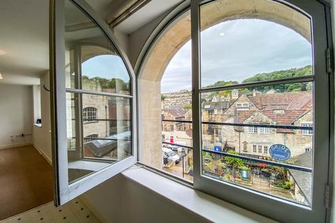 19 Lamb Yard, Bradford-on-avon, BA15 1FG