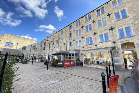 19 Lamb Yard, Bradford-on-avon, BA15 1FG