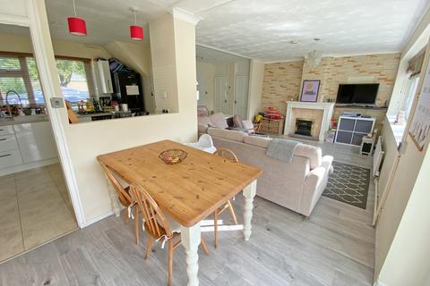 9 Avon Close, Bradford-on-avon, BA15 1JJ