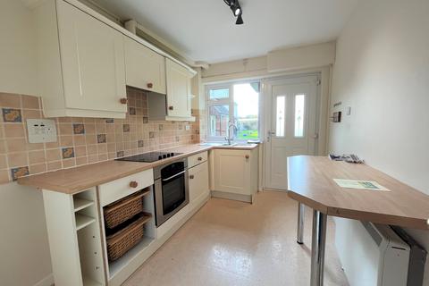 2 bedroom apartment to rent, Weirside Court, Edington