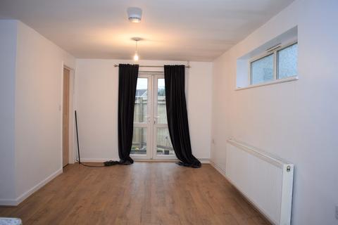 2 bedroom bungalow to rent, Ashton Street, Trowbridge