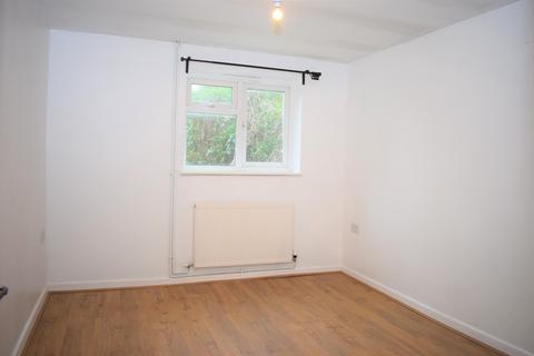 2 bedroom bungalow to rent, Ashton Street, Trowbridge