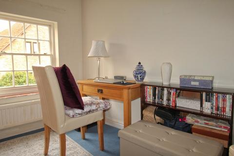 7 Dymott Square, Hilperton, Trowbridge, BA14 7RW