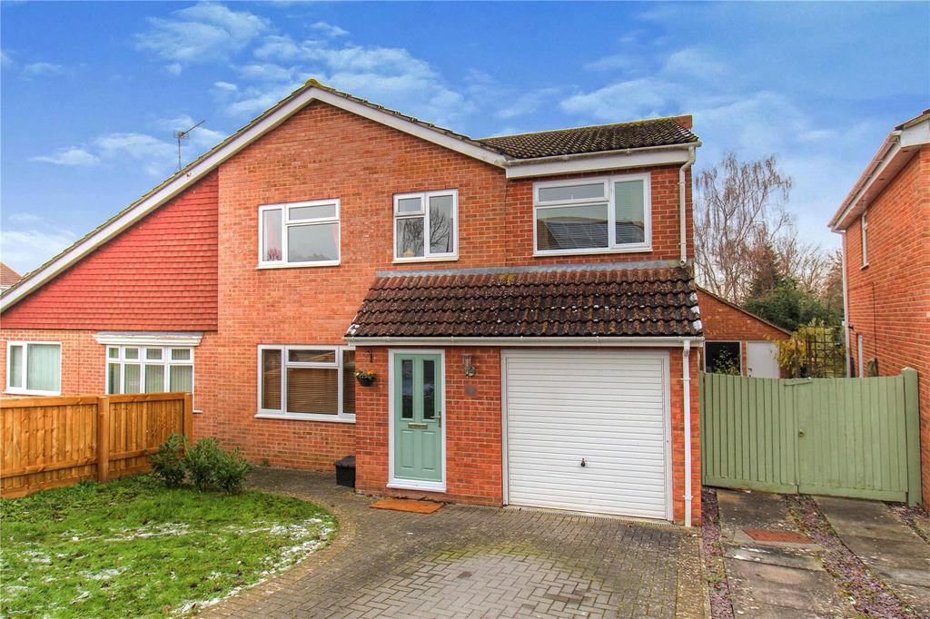 Lynwood Drive, Trowbridge 5 bed semidetached house for sale £340,000