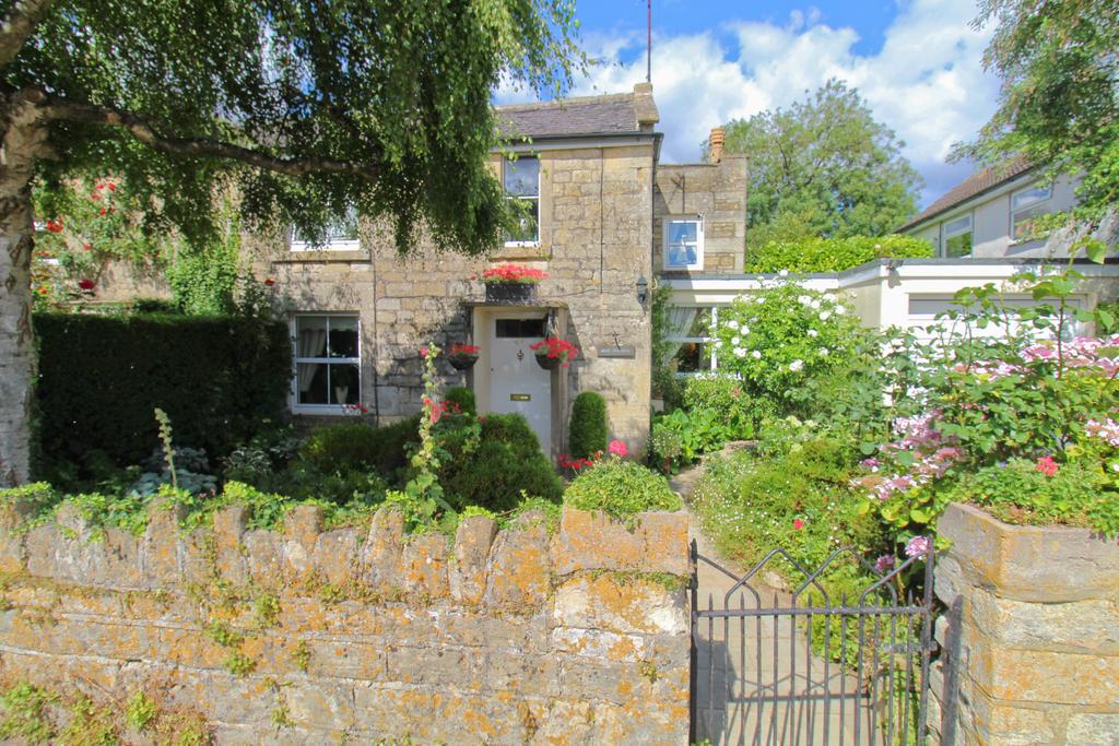 Marsh Road, Hilperton Marsh 2 bed end of terrace house £385,000