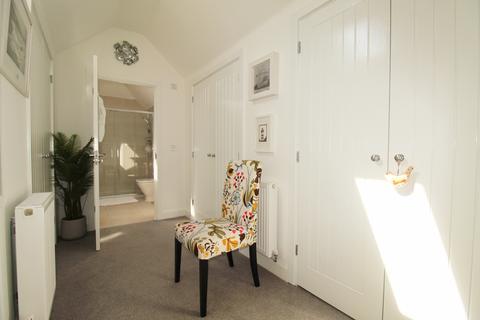 1 Centenary Close, Hilperton, Trowbridge, BA14 7XG