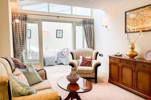 1 bedroom apartment for sale - Chantry Court, Westbury