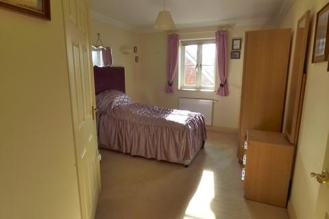 2 bedroom apartment for sale - Chantry Court, Westbury