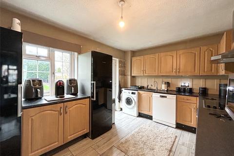 3 bedroom end of terrace house for sale, Chalfield Close, Warminster