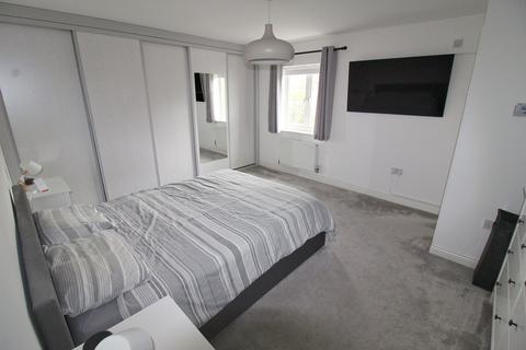 2 Camargue Road, Westbury Leigh, Westbury, BA13 3GG