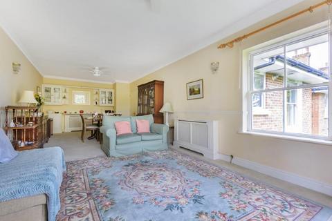 19 Agincourt, Ascot, SL5 7SJ