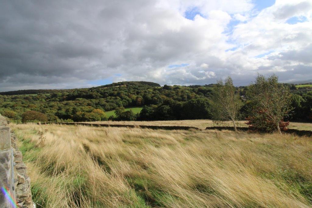 Northgate, Honley, Holmfirth 4 bed detached house £700,000