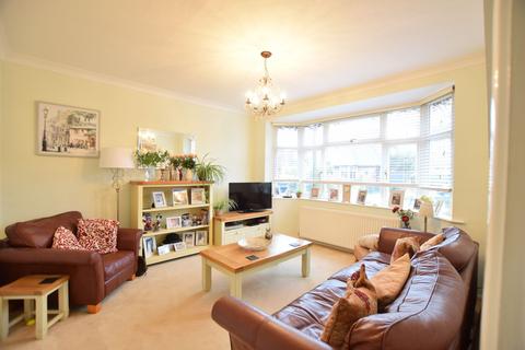 3 bedroom semi-detached house for sale - Holland-on-Sea