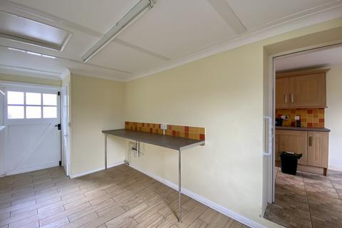 1, Oak View Brecon Road, Crickhowell, NP8 1DG
