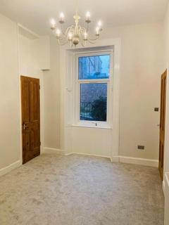 2 bedroom flat to rent, Walton street, Shawlands, Glasgow, G41