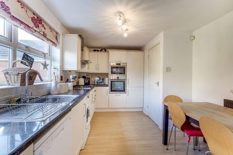 4 bedroom detached house for sale, Laburnum Way, Rayleigh, SS6