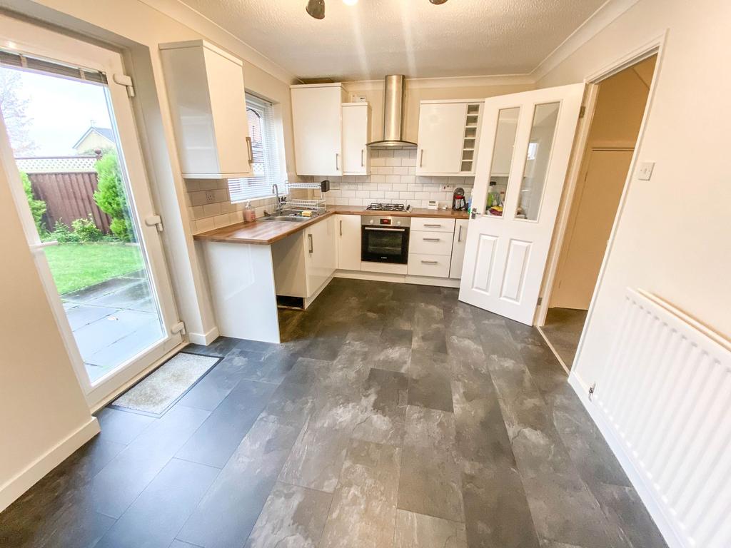 Prestbury Avenue, Cramlington, Northumberland, NE23 3TZ 3 bed semi