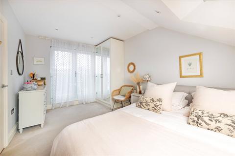 Flat 2, 2a Amies Street, London, SW11 2JL