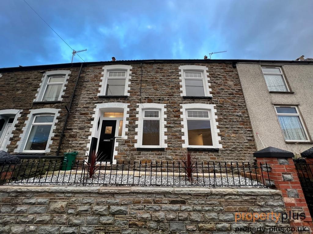 Arfryn Terrace Tylorstown - Tylorstown 3 bed terraced house - £125,000