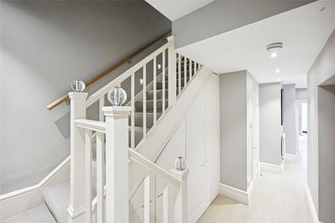 3 bedroom flat to rent, Onslow Gardens, South Kensington, London
